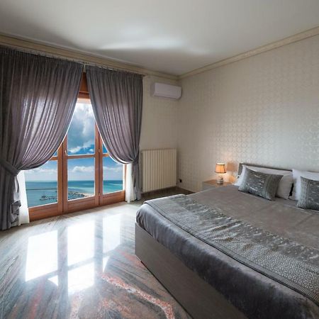 Bed and Breakfast Domus Aurea Шакка Экстерьер фото